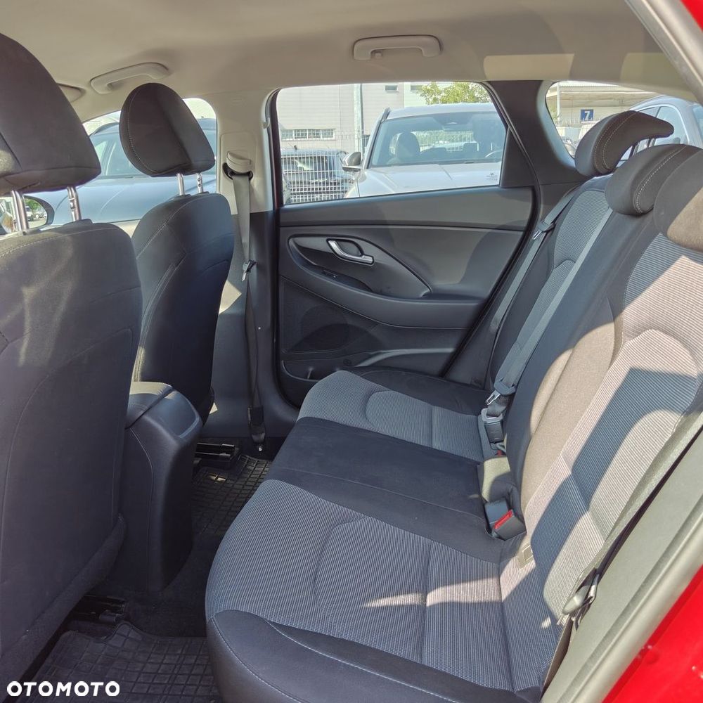 Hyundai i30 1.5 T-GDI 48V Modern - 10