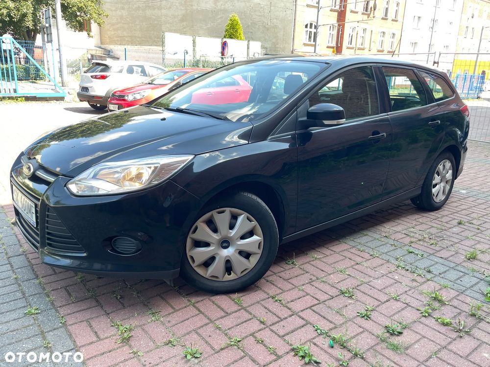 Ford Focus 1.6 Ambiente - 1
