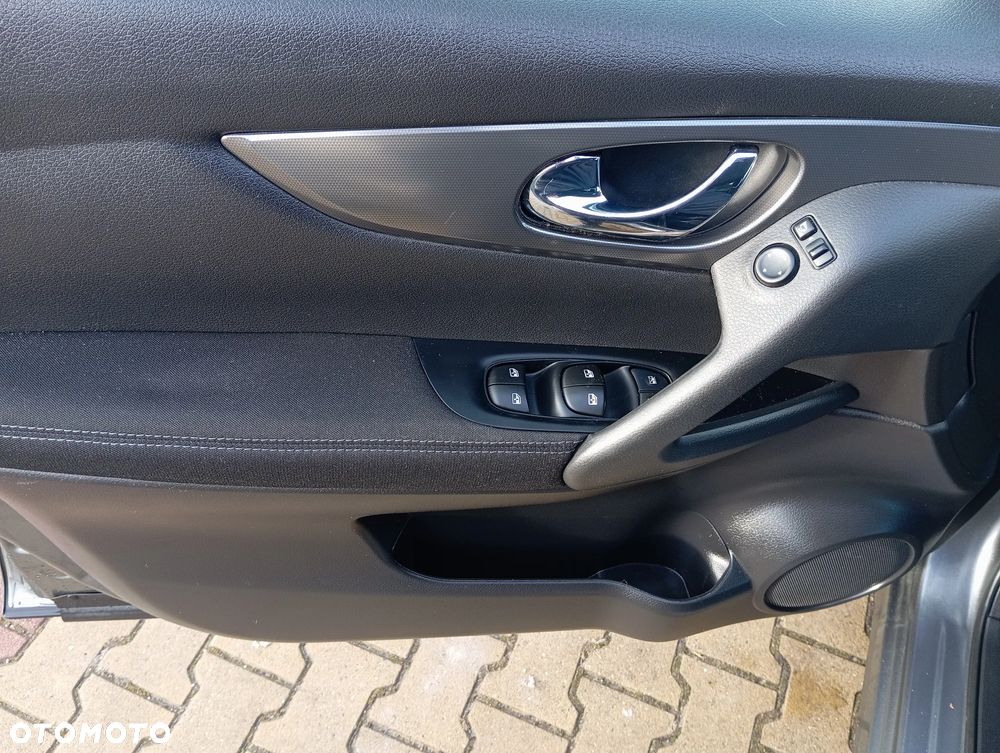 Nissan Qashqai 1.5 dCi 360 - 8