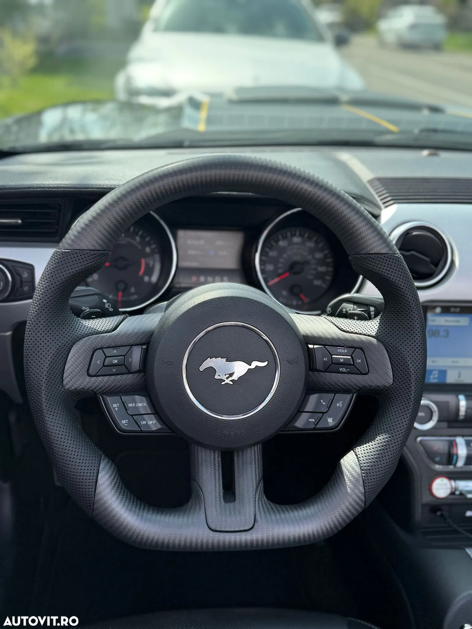 Ford Mustang Cabrio 2.3 Eco Boost - 13