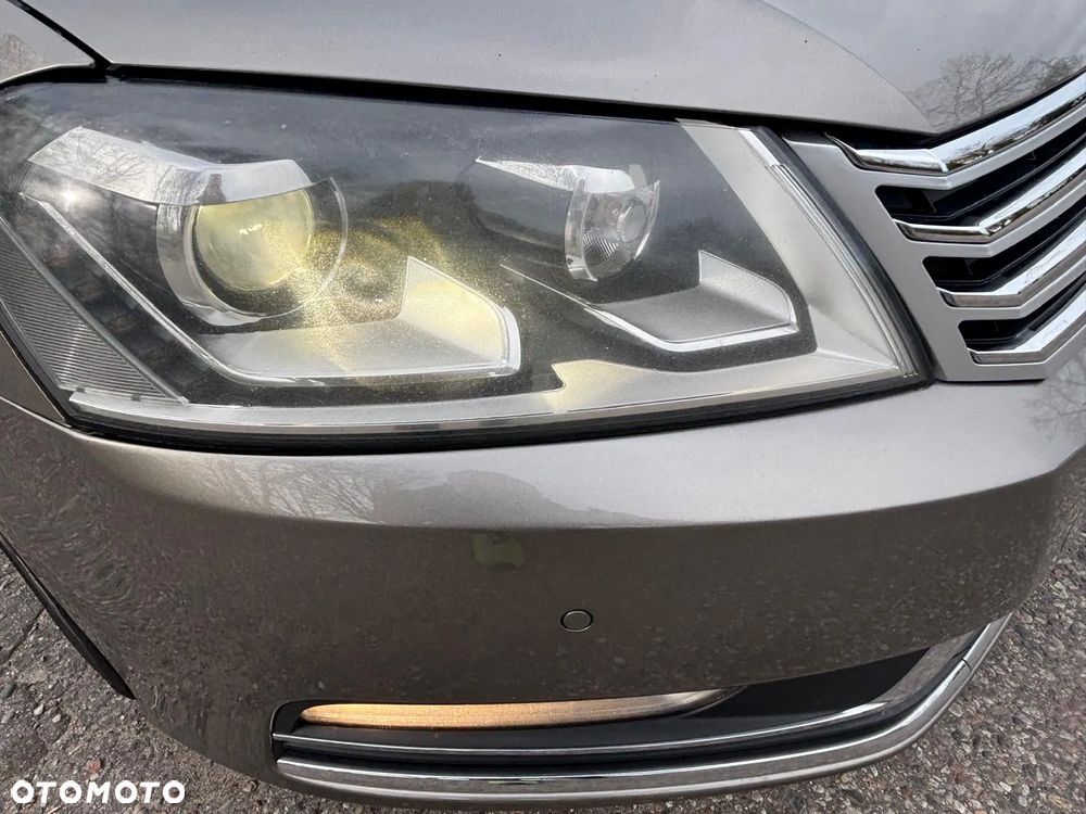 Volkswagen Passat 2.0 TDI Highline DSG - 18