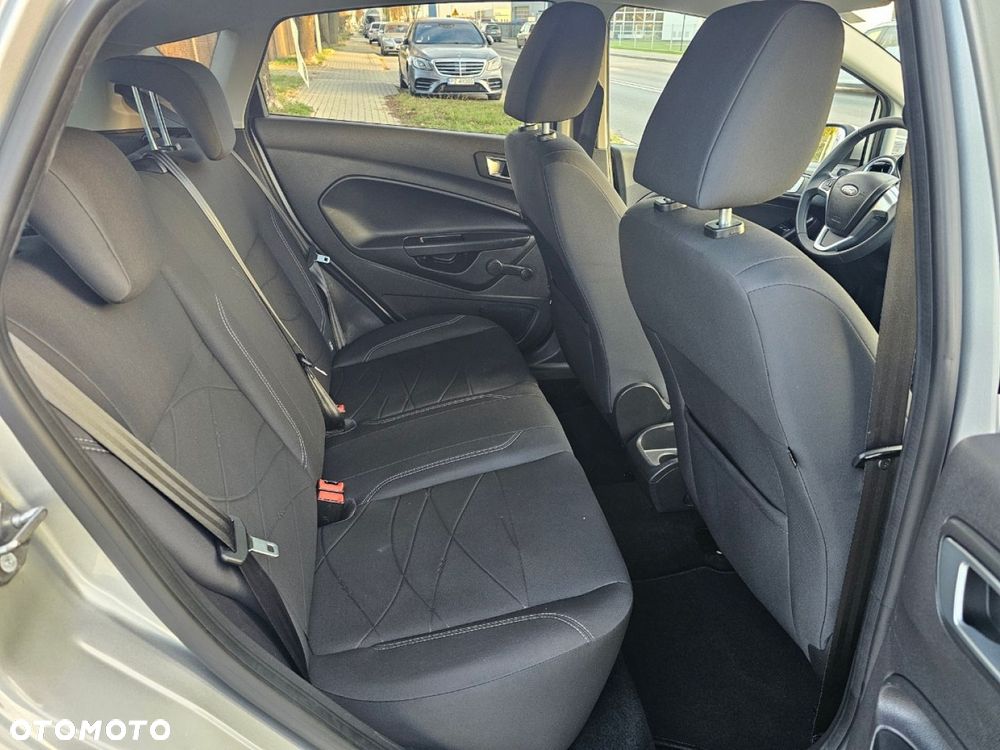 Ford Fiesta - 21