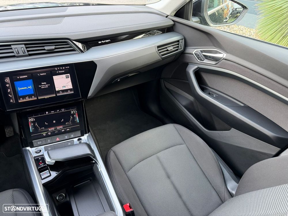 Audi Q8 e-Tron 55 quattro Advanced - 24