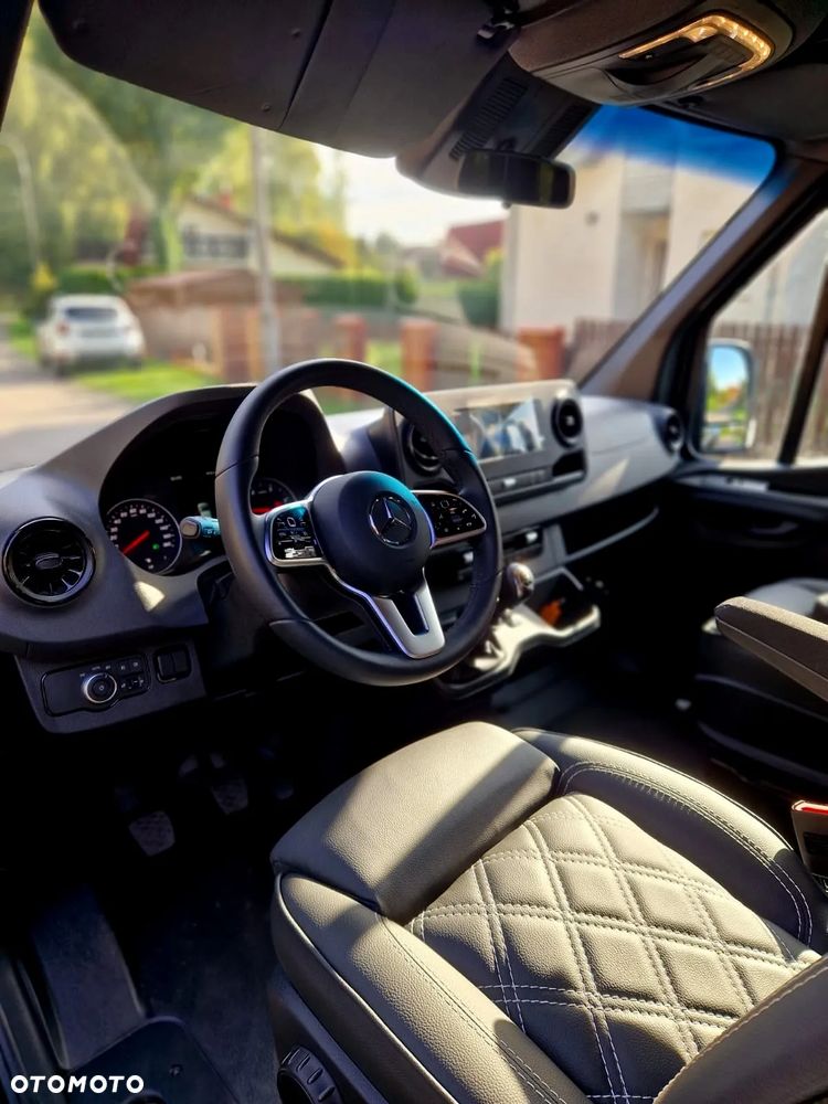Mercedes-Benz Sprinter - 19