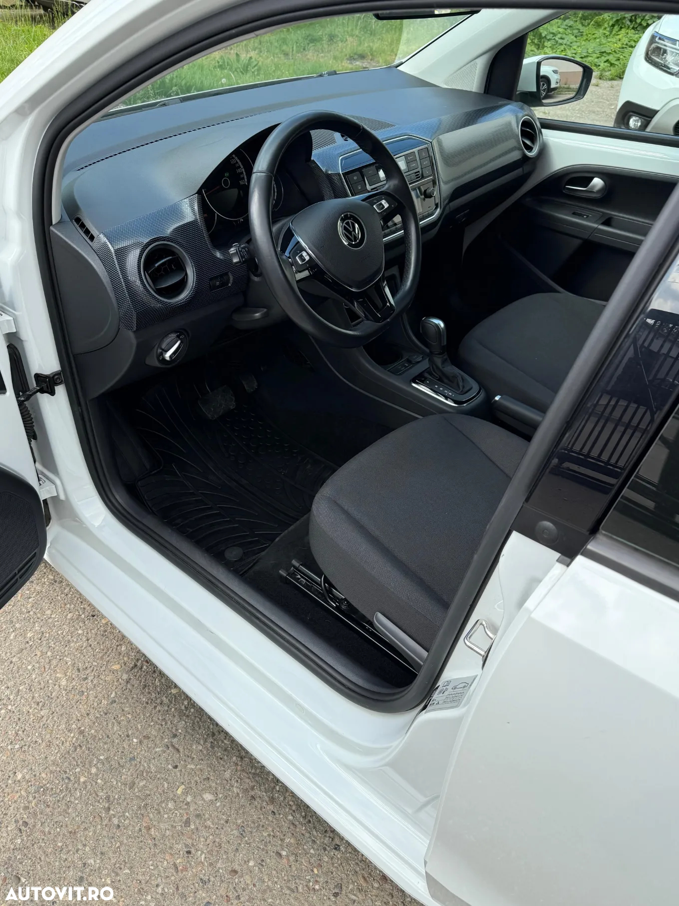 Volkswagen up! e-up! 32.3 kWh - 7