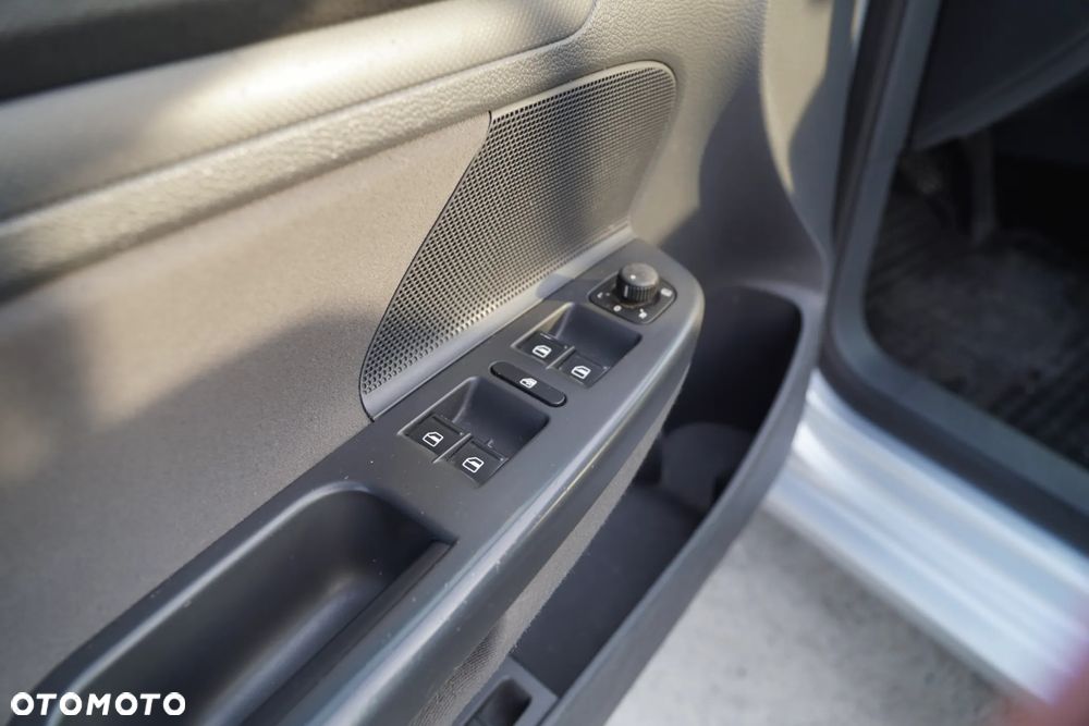 Volkswagen Golf 1.6 Edition - 25