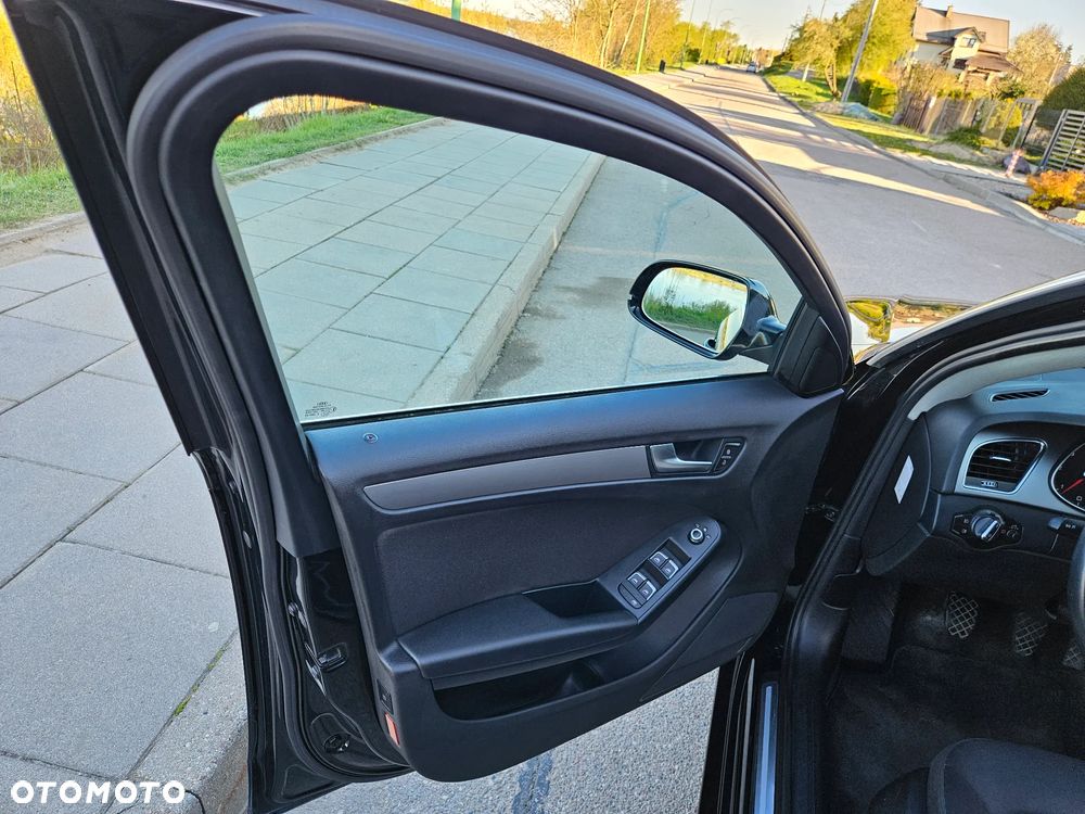 Audi A4 Avant 2.0 TDI DPF Ambiente - 6