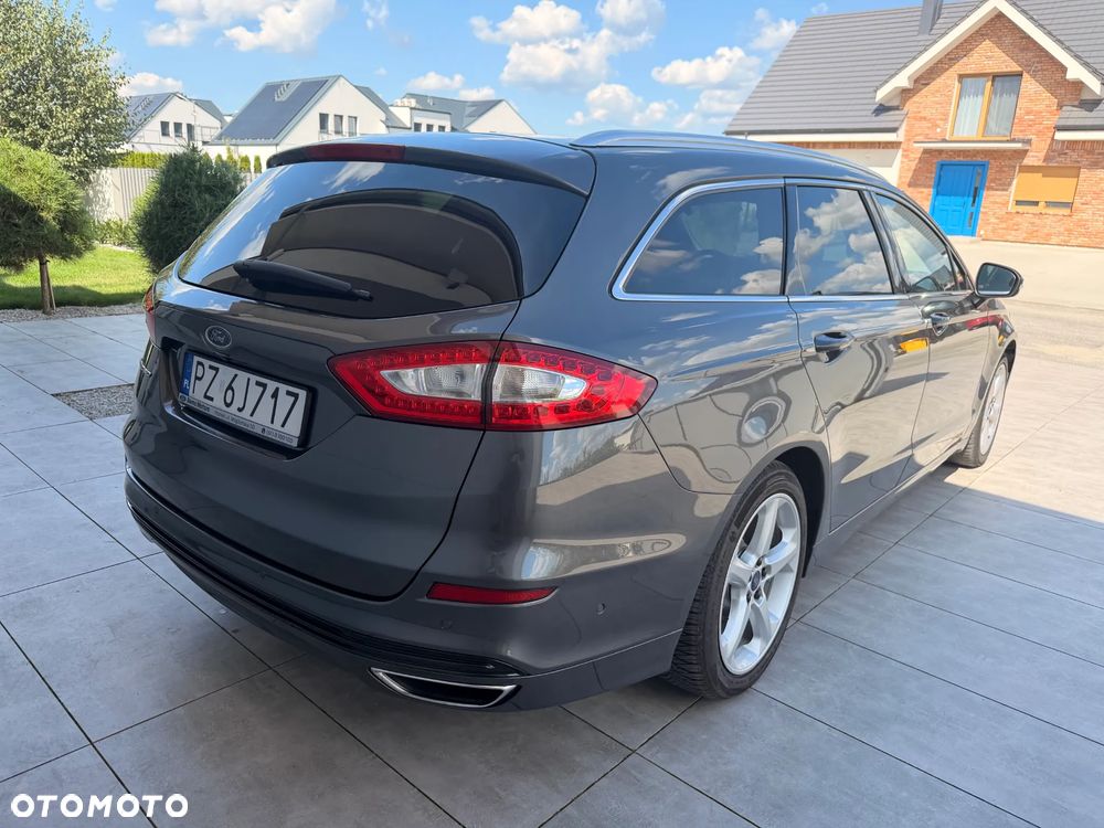 Ford Mondeo 2.0 TDCi Bi-Turbo Titanium PowerShift - 11