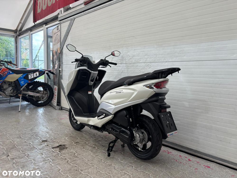 Suzuki Burgman - 6