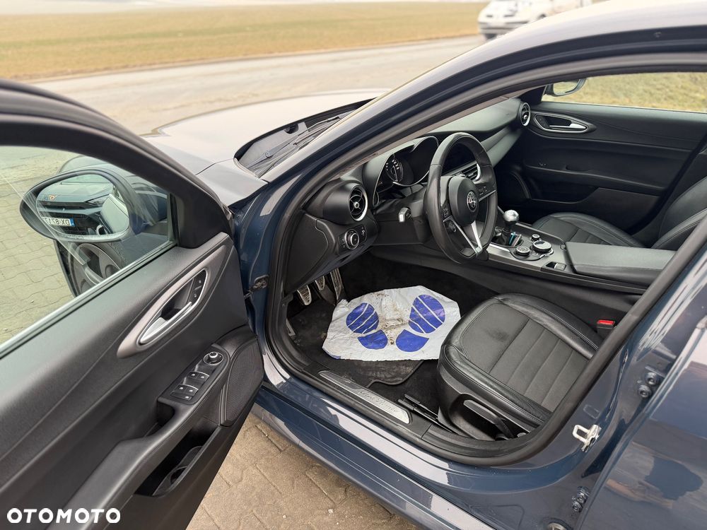 Alfa Romeo Giulia 2.2 Super - 17