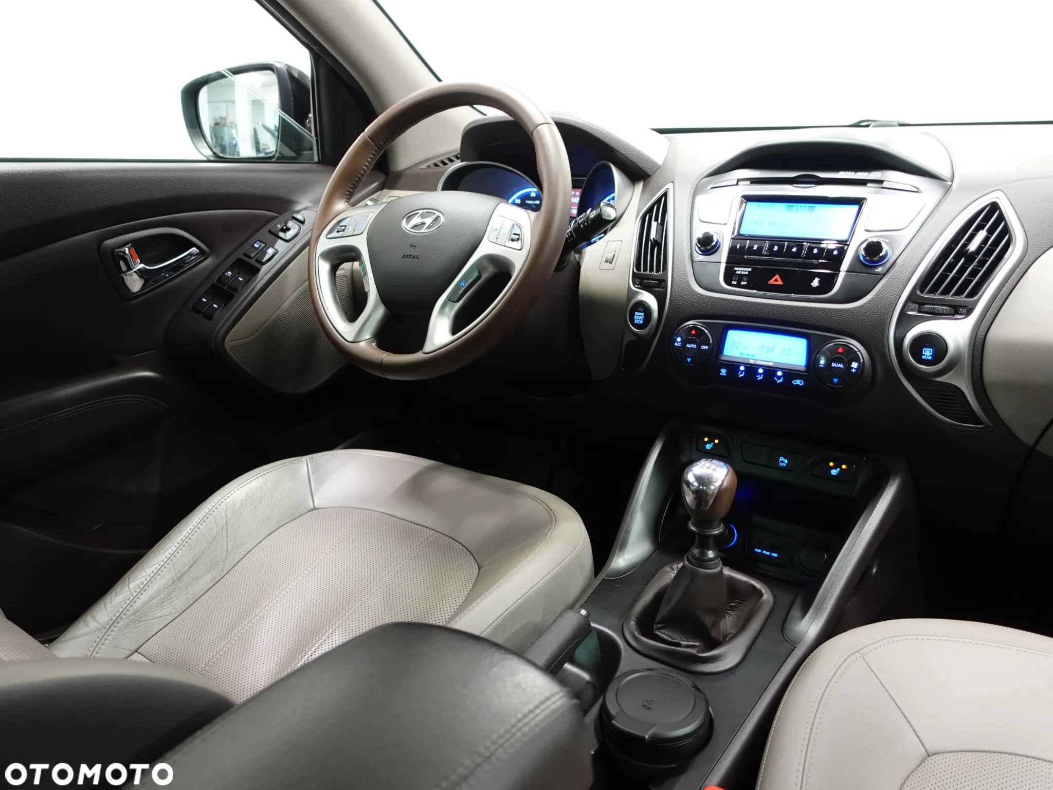 Hyundai ix35 2.0 CRDi 4WD Premium - 32