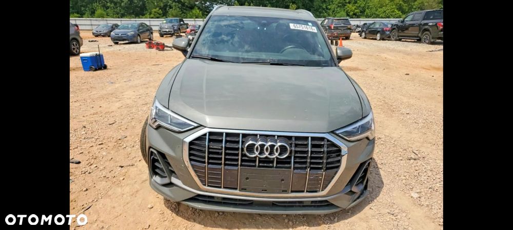 Audi Q3 - 4
