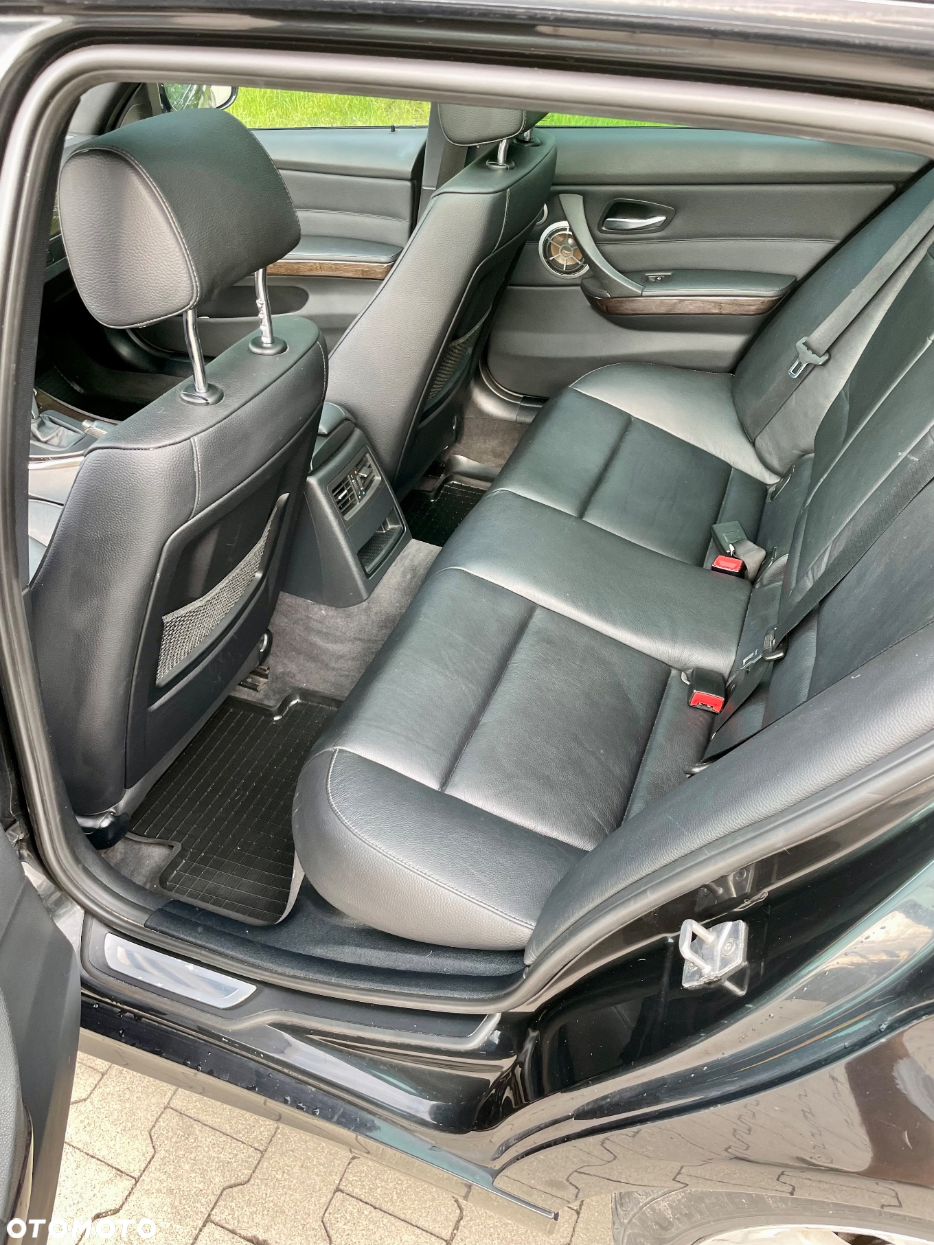 BMW Seria 3 325d DPF Touring Edition Exclusive - 11