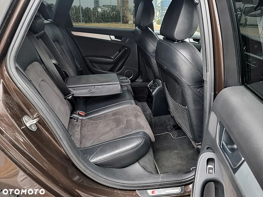 Audi A4 Avant 2.0 TDI DPF S line Sportpaket - 19