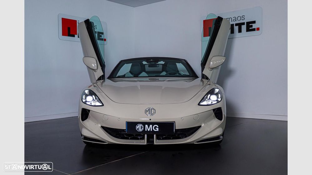 MG Cyberster 77 kWh GT — fotografia 9