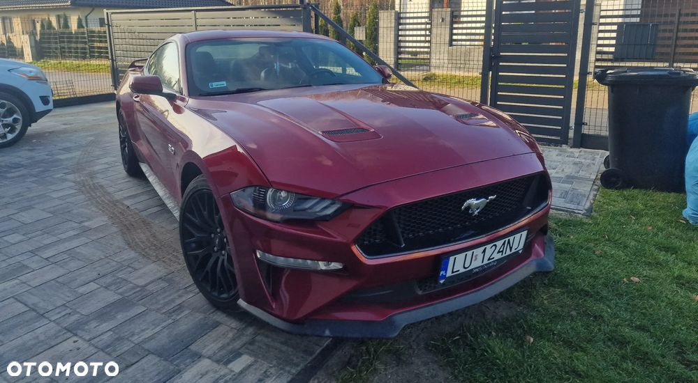 Ford Mustang - 4