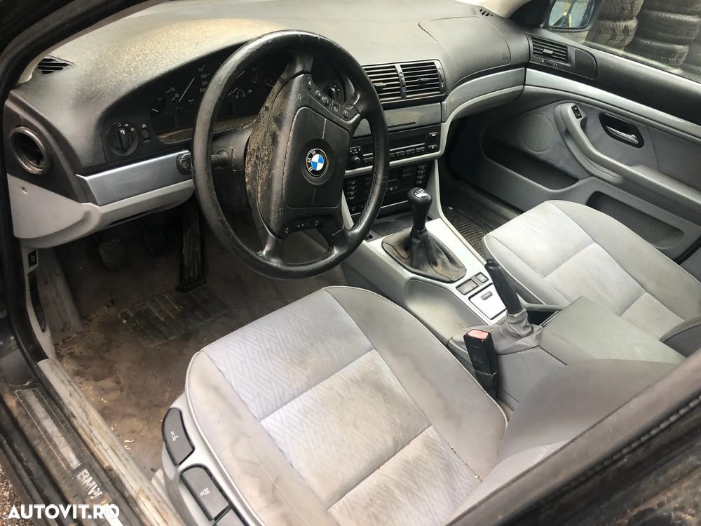 Dezmembrez Bmw Seria 5 E39 520i negru benzina an 2000 - 5