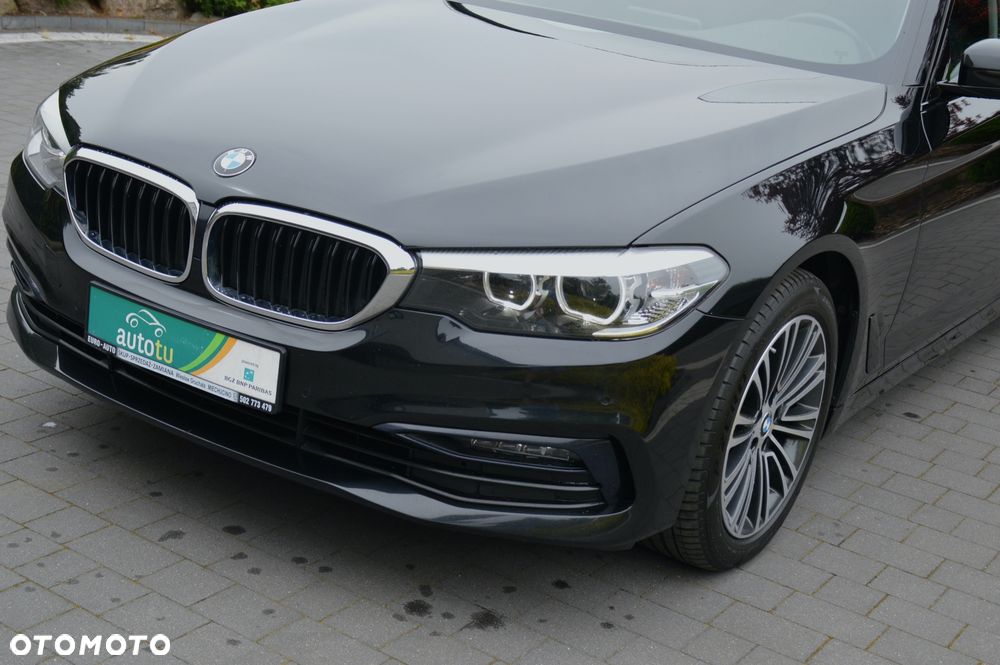 BMW Seria 5 520d xDrive Sport Line sport - 39