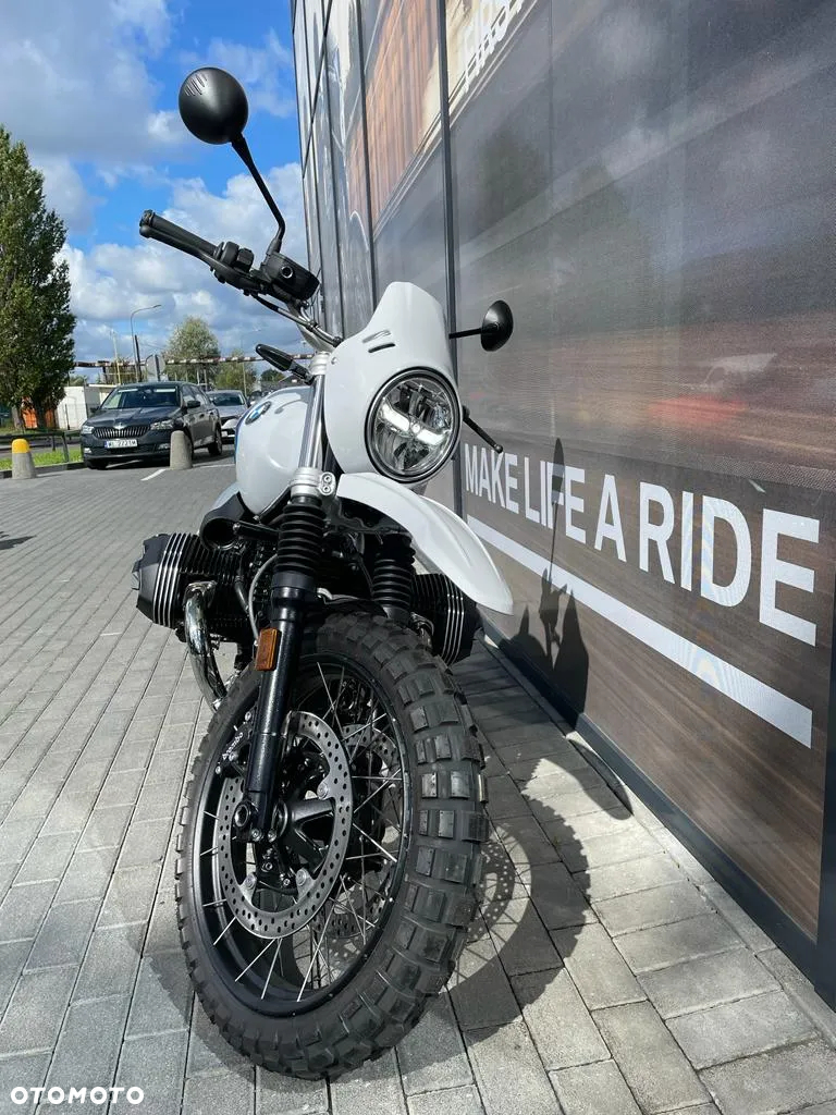 BMW R - 9