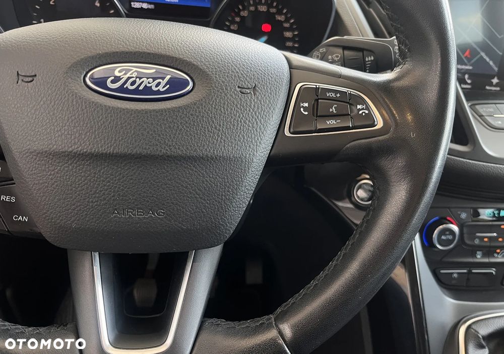 Ford Kuga 2.0 TDCi 2x4 Titanium - 15