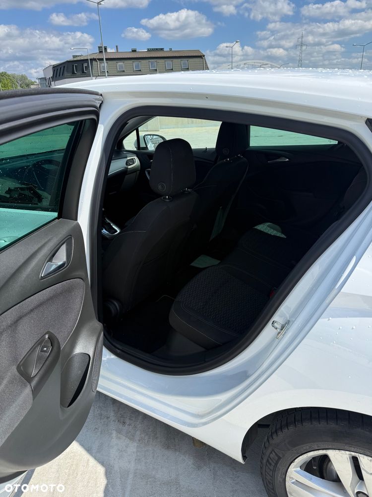 Opel Astra 1.4 T Enjoy S&S - 8