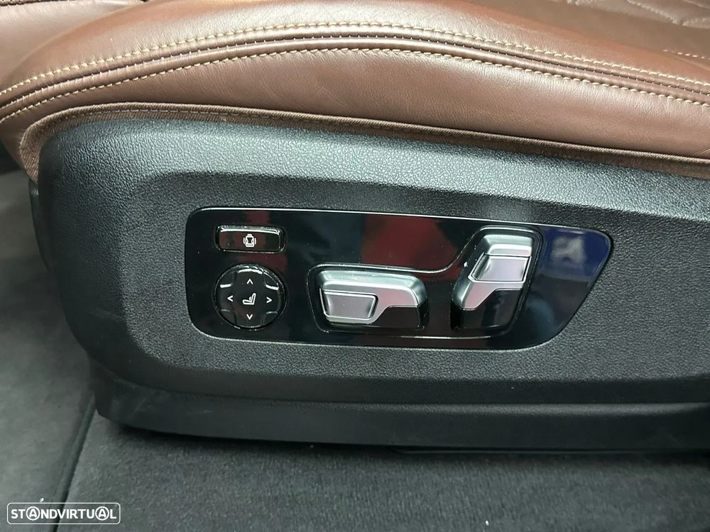 BMW X7 40 d xDrive - 32