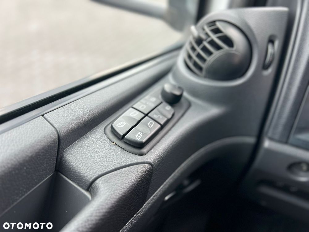 Mercedes-Benz ATEGO 818 L PLANDEKA + WINDA 3 FOTELE KLIMA PODUSZKI - 23