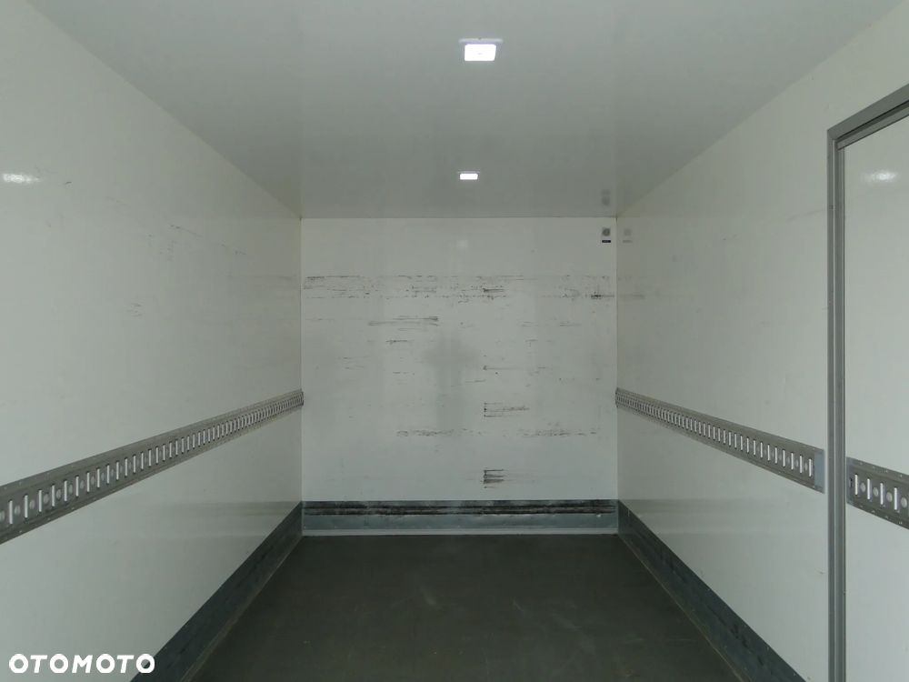 Ford Transit - 10