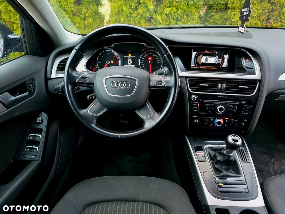 Audi A4 Avant 2.0 TDI DPF Ambiente - 22