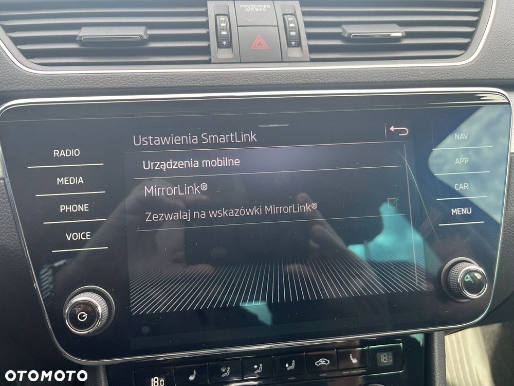 Skoda Superb 1.5 TSI Ambition DSG - 25