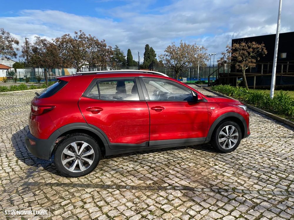 Kia Stonic 1.2 by FILA - 11
