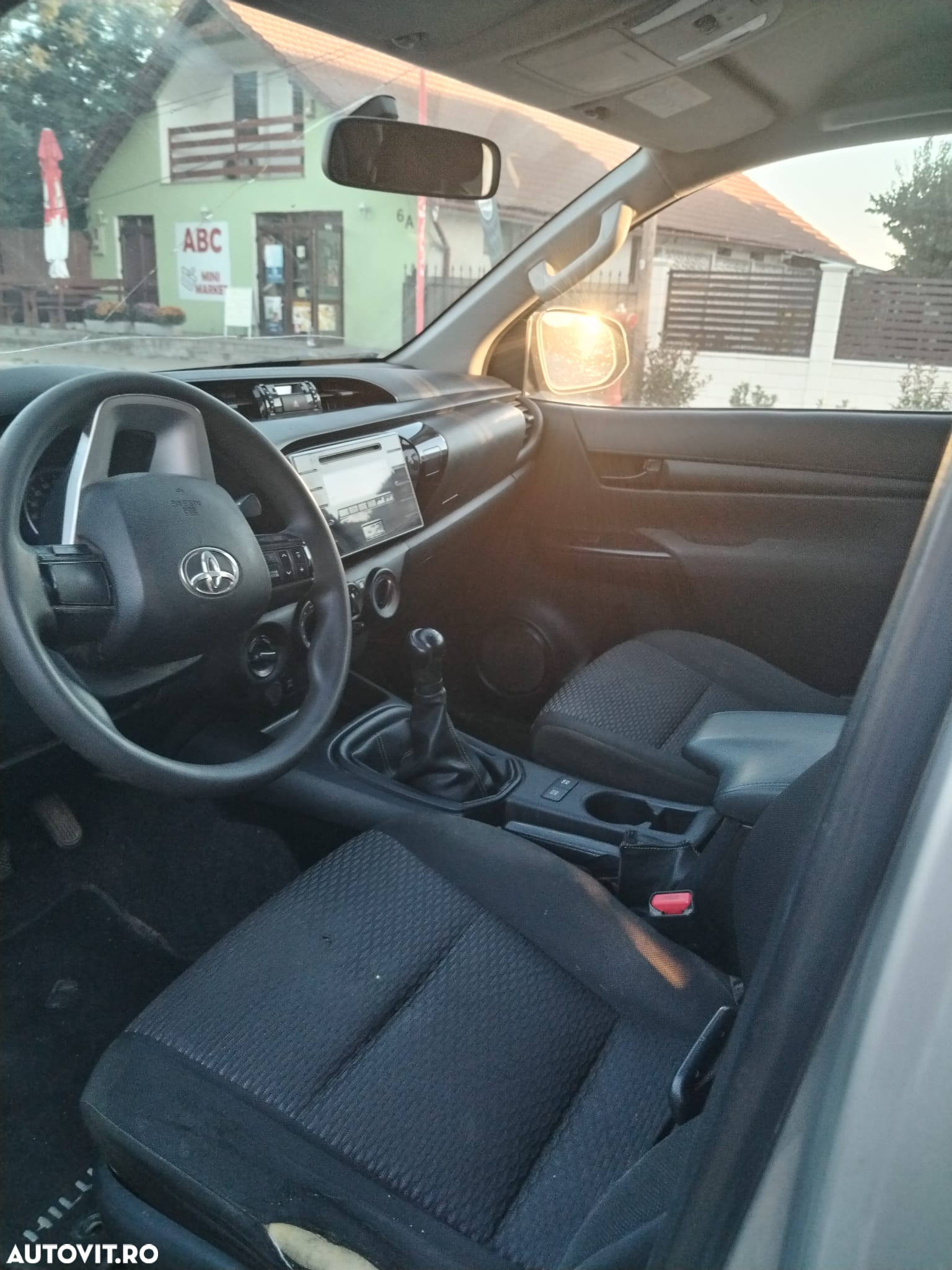 Toyota Hilux 4x4 Double Cab M/T cu Safety Sense Comfort - 7
