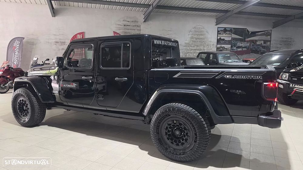 Jeep Gladiator 3.0V6 MultiJet AWD Auto Overland — fotografia 12