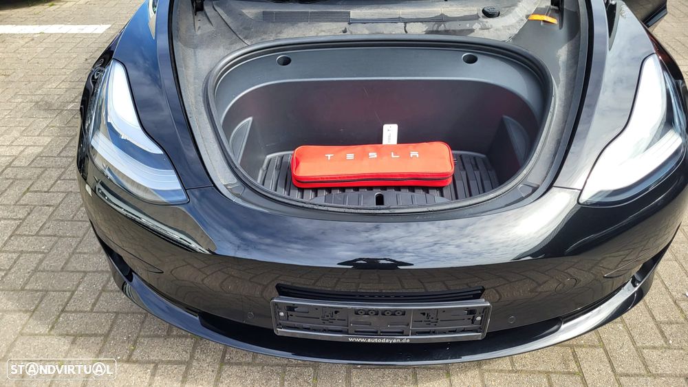 Tesla Model 3 Standard Range Plus RWD - 18