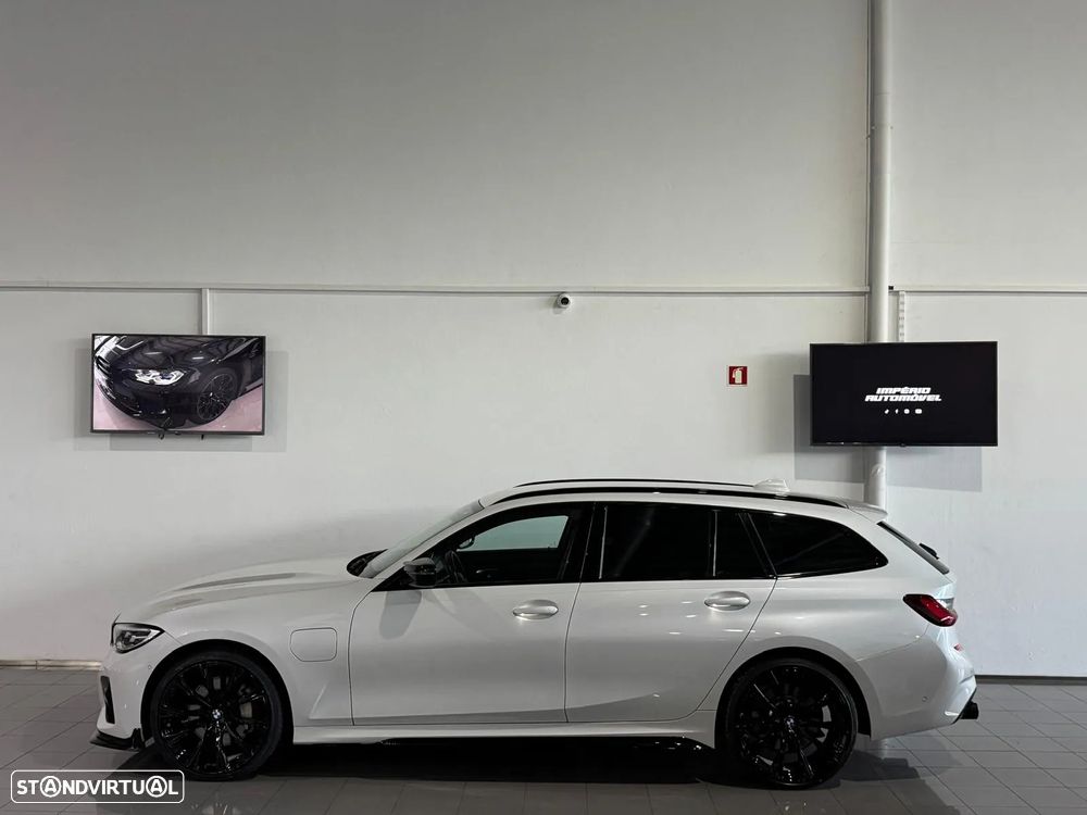 BMW 330 e Touring Pack M Auto - 11