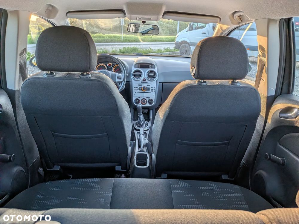 Opel Corsa 1.4 16V Enjoy - 18