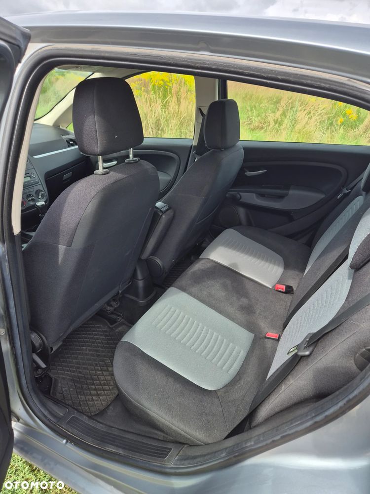 Fiat Punto 1.4 16V Dynamic - 6