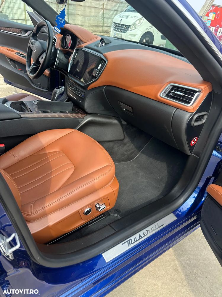 Maserati Ghibli - 14