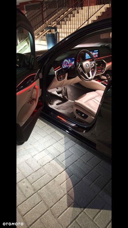 BMW Seria 5 520d xDrive Luxury Line - 14