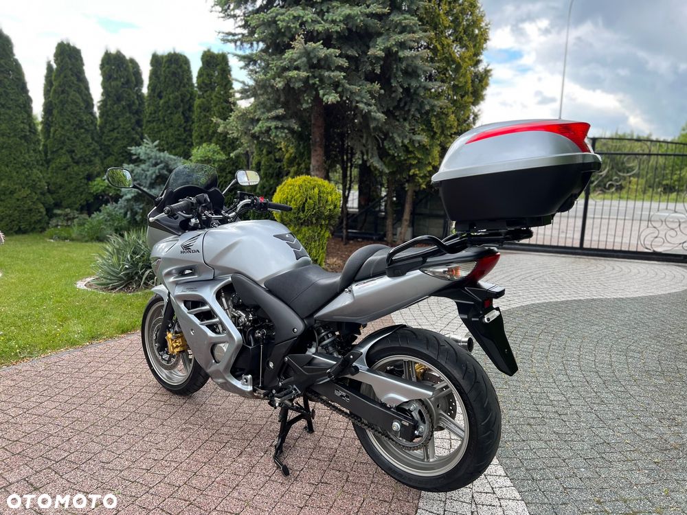 Honda CBF - 17