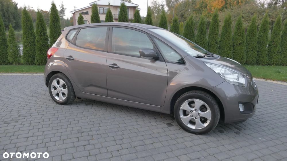 Kia Venga - 1