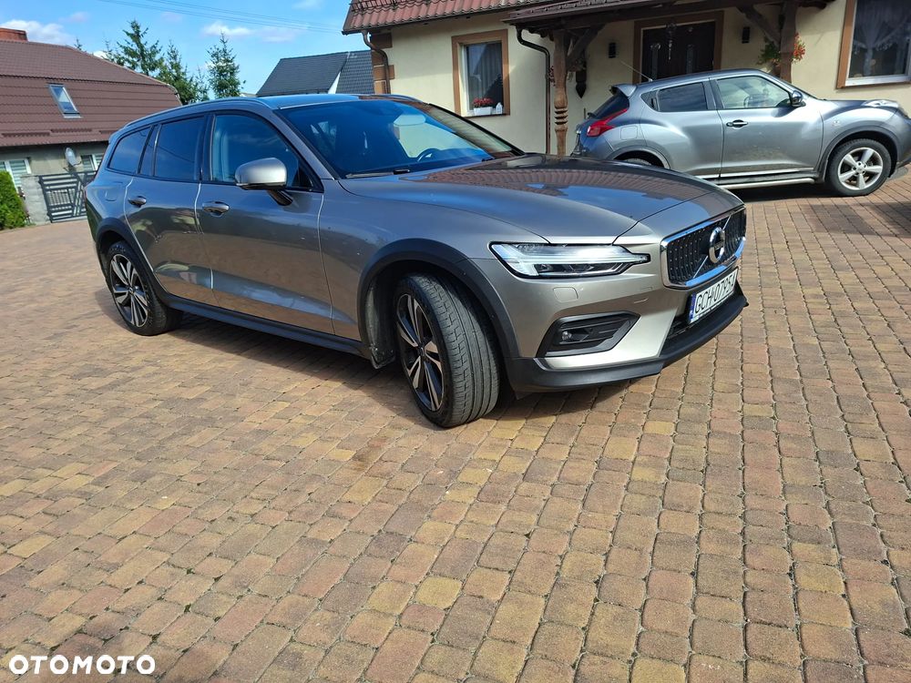 Volvo V60 Cross Country B4 D AWD Geartronic Pro - 6