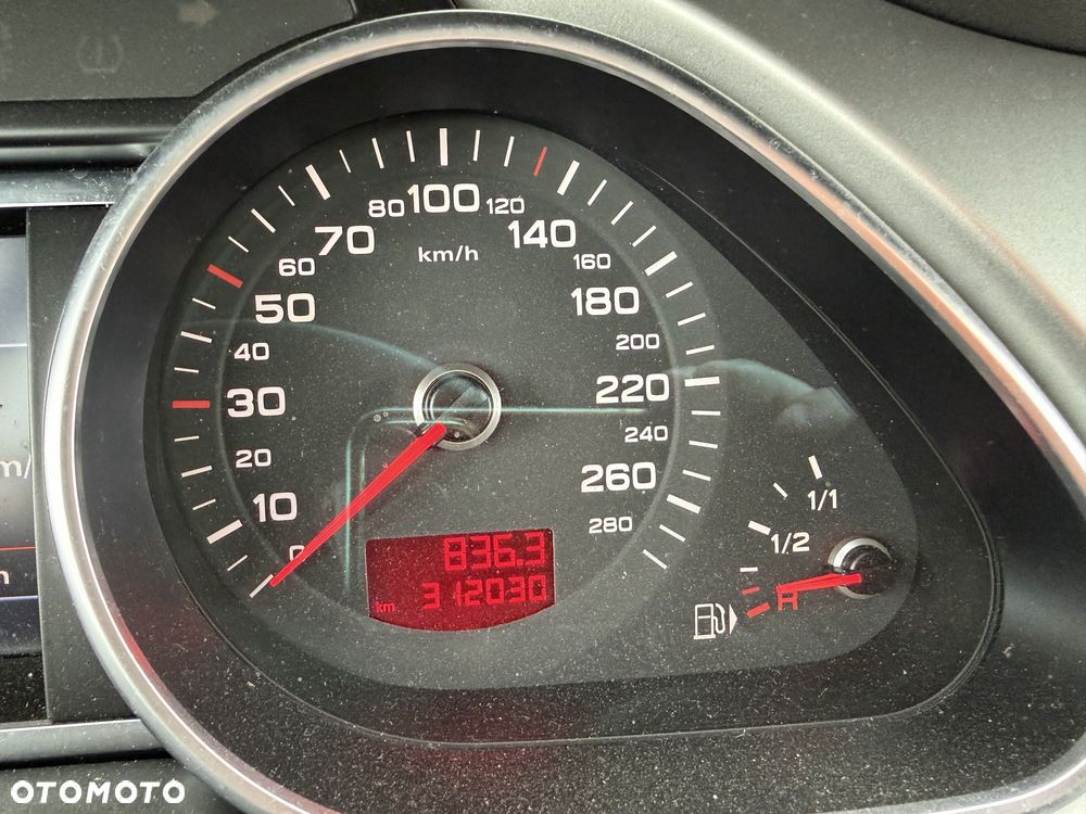 Audi Q7 - 6