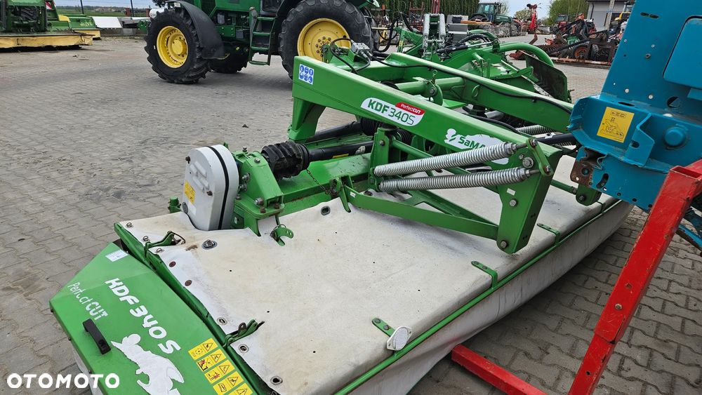 SaMasz KDD 861 S+T Kosiarka Dyskowa Motyl z taśmami  w Zestawie z Czołową kosiarką KDF 340 S - 21