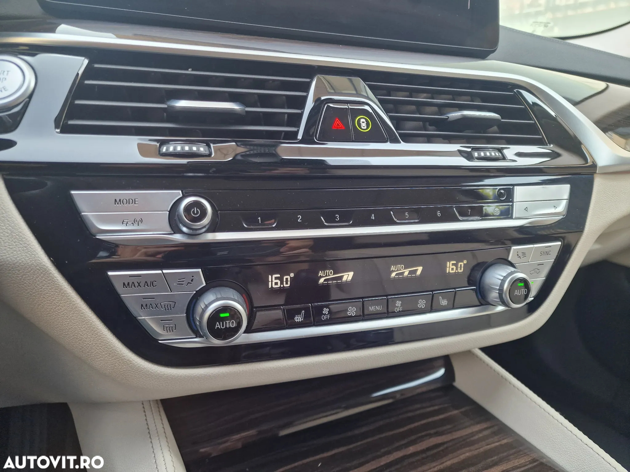 BMW Seria 5 518d AT MHEV - 23