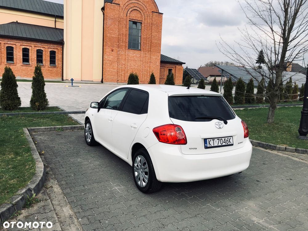 Toyota Auris 1.6 VVT-i Terra - 4