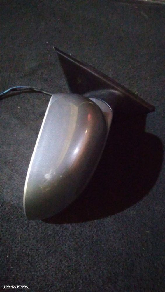 Espelho Retrovisor Esq Volkswagen Passat (3B3) - 2