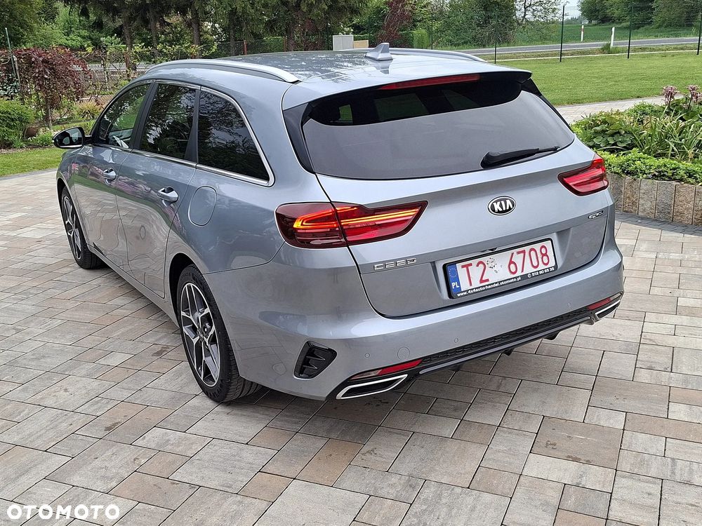 Kia Ceed 1.6 CRDi DCT GT Line - 11