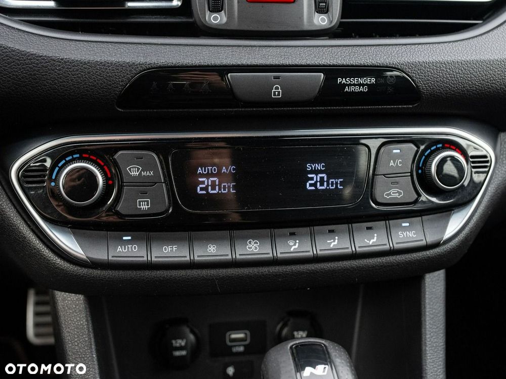 Hyundai i30 N 2.0 T-GDI Performance DCT - 17