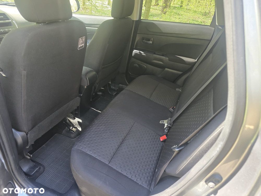 Mitsubishi ASX 1.8 DI-D 2WD Instyle - 10